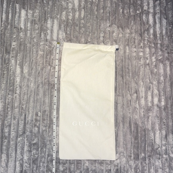 Gucci Ivory Storage Pouch - Picture 2 of 3